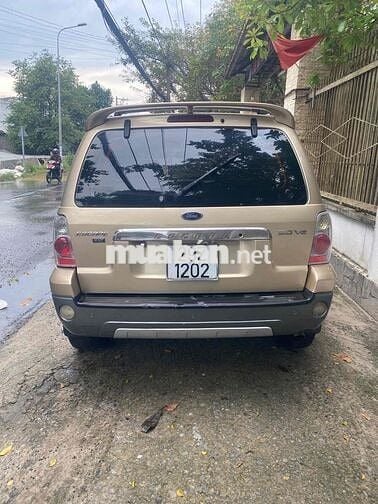 Ford Escape 2003 3.0 V6 - 123456 km