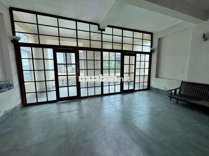 *Tt Hồ Gươm, dân trí cao, q HBT, lò đúc nguyên căn 25tr/th 80m2/4 tang