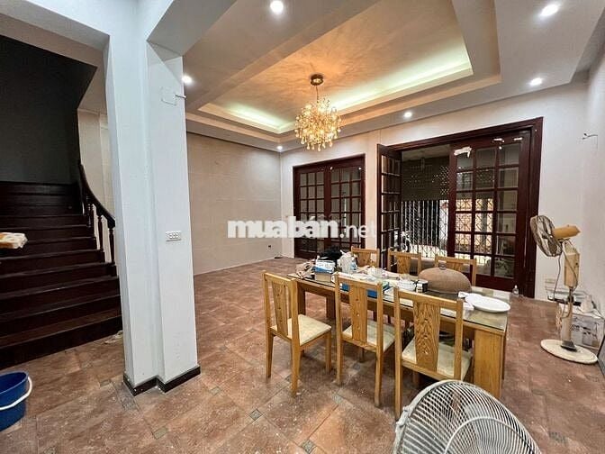 *Tt Hồ Gươm, dân trí cao, q HBT, lò đúc nguyên căn 25tr/th 80m2/4 tang