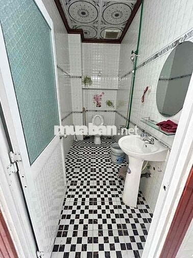 Nhà lầu 2 phòng 2 máy lạnh KdC Cửu Long