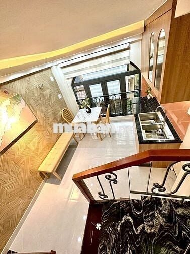 Nhà Bán trung tâm quận 3 ngay chợ bàn cờ 3 lầu mới đẹp full nội thất