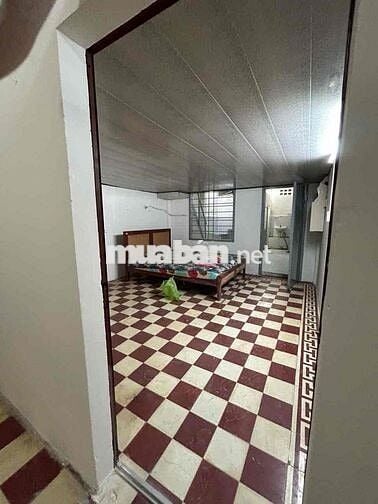 Căn hộ 65m2- 1 phòng ngủ và 1 gác lửng- trung tâm q5.