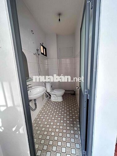 CHDV 2 Phòng Ngủ Full Nội Thất Mới Tinh- DTSD 77M2- Ngay Nguyễn Sơn, T