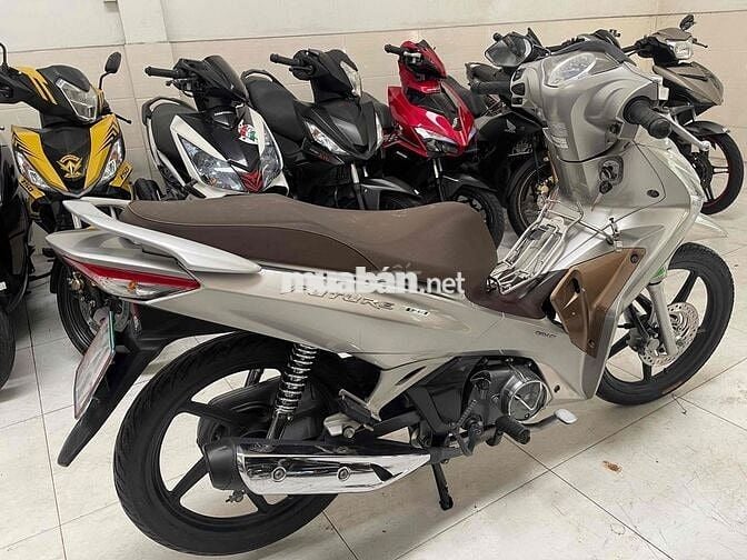 Honda Future 2020 màu Bạc