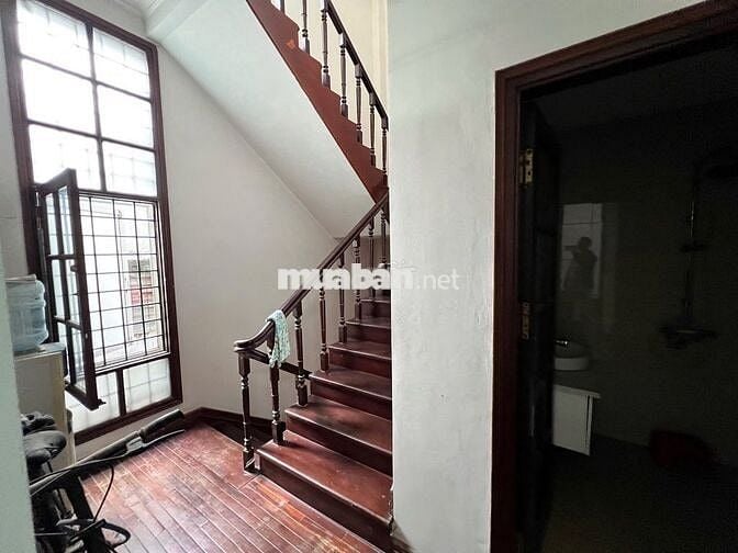 *Tt Hồ Gươm, dân trí cao, q HBT, lò đúc nguyên căn 25tr/th 80m2/4 tang