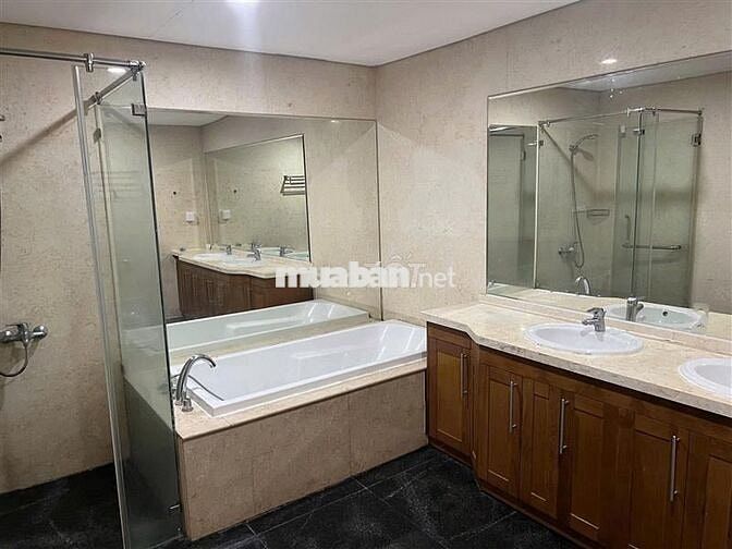 Cho thuê căn hộ R4 Royal city, 2 ngủ