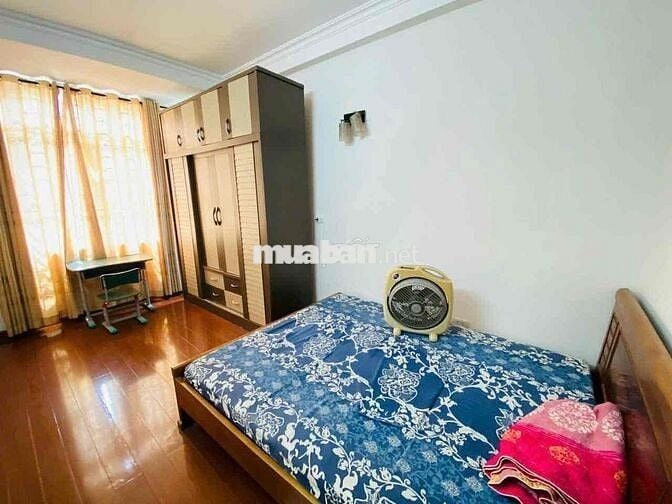 Nhà nguyên căn 4 tầng 5 phòng ngủ, nội thất đầy