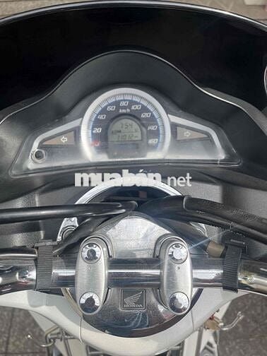 em cần bán gấp 2 xe pcx