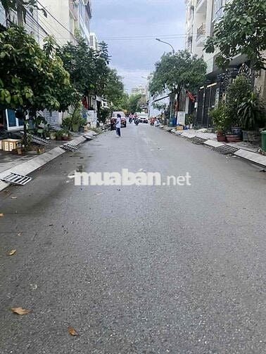 BÁN GẤP KHU NHÀ TRỌ 20 PHÒNG – 290m² – TRUNG TÂM QUẬN 7 – THU NHẬP ỔN