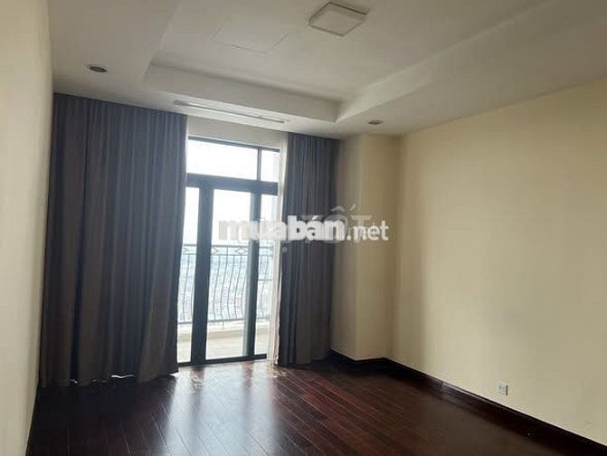 Cho thuê căn hộ R4 Royal city, 2 ngủ