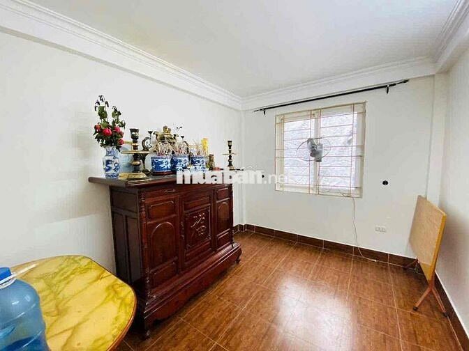 Nhà nguyên căn 4 tầng 5 phòng ngủ, nội thất đầy