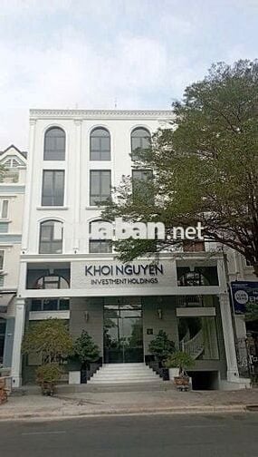 Toà nhà 1.000m2 sàn Quận 7 - HDT 11.500$/tháng - Hầm 5 tầng