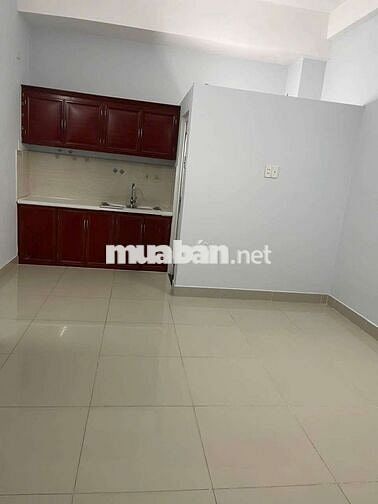 PHÒNG TRỌ STUDIO CỬA SỔ LỚN THOÁNG CÓ THANG MÁY