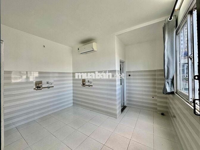 PHÒNG TRỌ ĐẸP, GIỜ GIẤC TỰ DO, CÓ MÁY LẠNH, TRUNG TÂM Q10