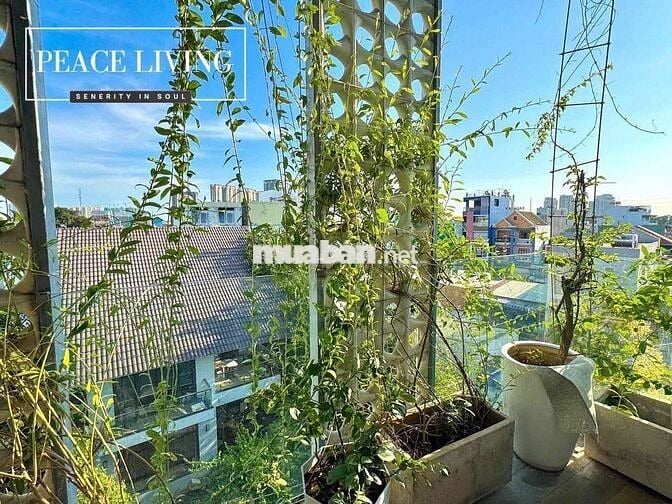 CHO THUÊ CĂN HỘ BAN CÔNG CAO CẤP NGAY TRẦN QUANG KHẢI TONE GỖ GIÁ RẺ