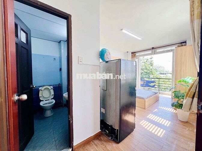 Studio ban công full nội thất siêu đẹp ngay chân cầu Bình Lợi