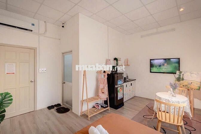 STUDIO vibe cực chill nhà đang trống vào ở liên được giảm giá nhé ạ