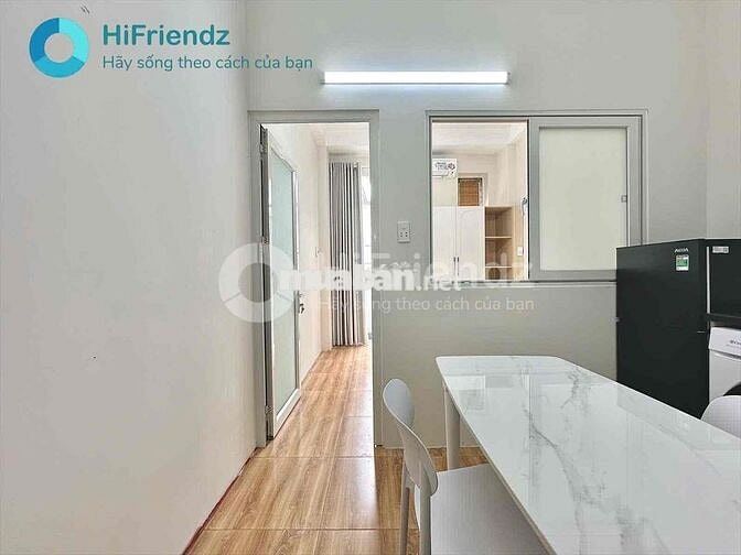 BAN CÔNG TÁCH BẾP FULL NỘI THẤT XỊN XÒ THUẬN TIỆN DI CHUYỂN TRUNG TÂM