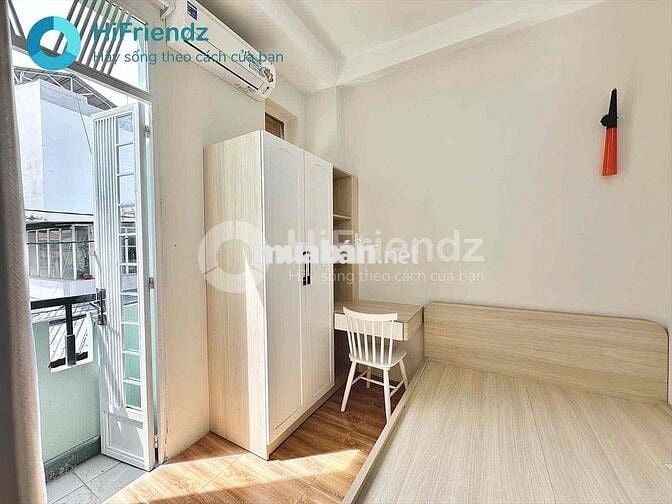 BAN CÔNG TÁCH BẾP FULL NỘI THẤT XỊN XÒ THUẬN TIỆN DI CHUYỂN TRUNG TÂM