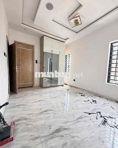 NHÀ MỚI SIÊU NÉT – 449E SƯ VẠN HẠNH, PHƯỜNG 12, QUẬN 10 – 4 x 18m, 4 T