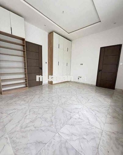 NHÀ MỚI SIÊU NÉT – 449E SƯ VẠN HẠNH, PHƯỜNG 12, QUẬN 10 – 4 x 18m, 4 T