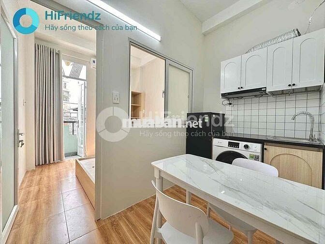 BAN CÔNG TÁCH BẾP FULL NỘI THẤT XỊN XÒ THUẬN TIỆN DI CHUYỂN TRUNG TÂM