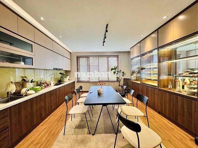 Lê Văn Thọ, 80m2 5 tầng 4.5x17, hẻm 8m, Gần CV Làng Hoa, Mecerdes