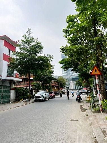  BÁN NHÀ XUÂN ĐỈNH. HẠ GÍA CÒN 17.9 TỶ. 70M² 4T THANG MÁY NGÕ Ô TÔ