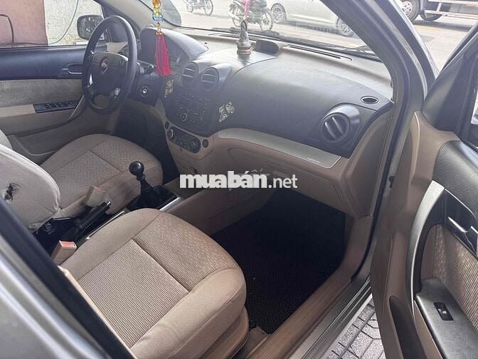 Chevrolet Aveo 2015 Số sàn Bạc