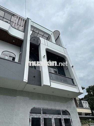 NHÀ 2 LẦU XÂY MỚI - HẺM 7M, ĐƯỜNG NGUYỄN THÔNG