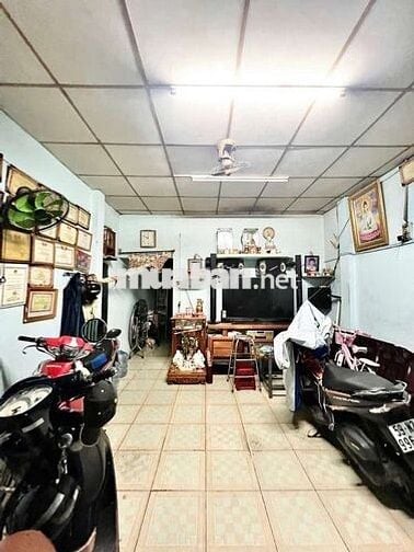 BÁN NHÀ 4×10,CHỈ 2,9 TỶ, HOÀN CÔNG, 2 TẦNG,ĐƯỜNG 6M THÔNG MÃ LÒ