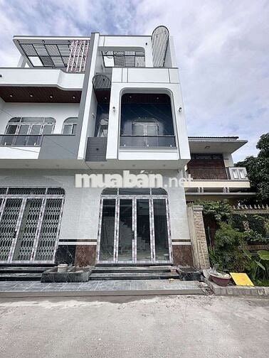 NHÀ 2 LẦU XÂY MỚI - HẺM 7M, ĐƯỜNG NGUYỄN THÔNG