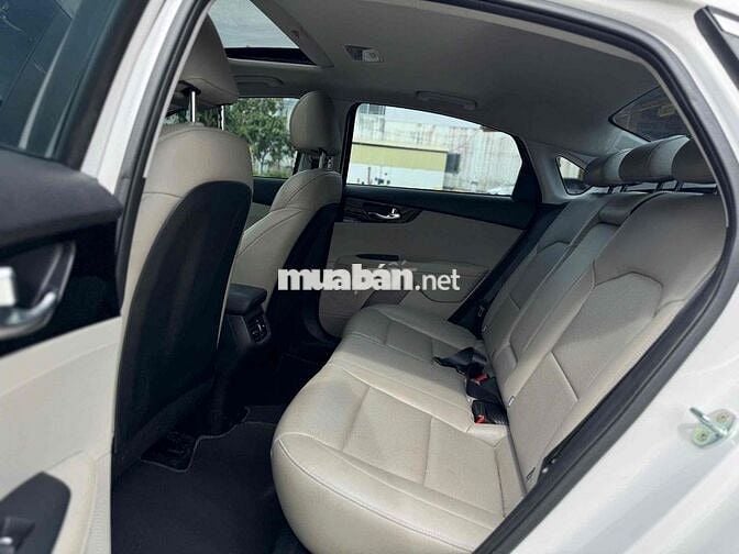 Kia Cerato 2020 1.6 AT Luxury 4XX