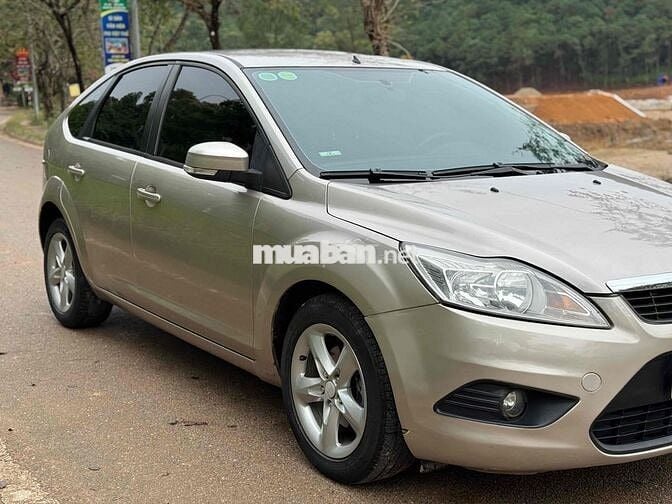 Ford Focus 2011 Vàng cát