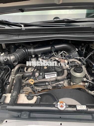 Toyota Innova 2019 2.0E Bạc