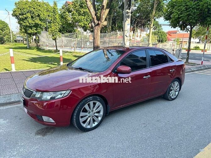 Kia Cerato 1.6AT cuối 2011 bản 10 bóng khí. Chất