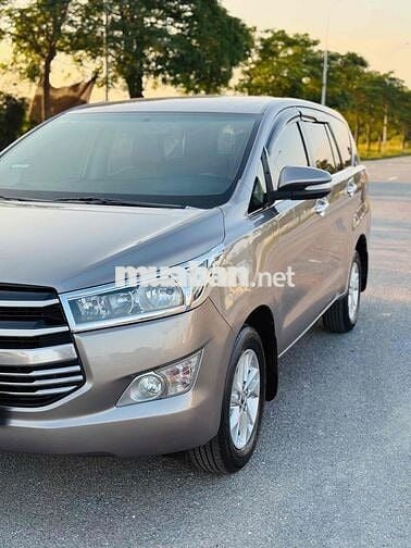 Toyota Innova 2017 2.0E MT Nâu