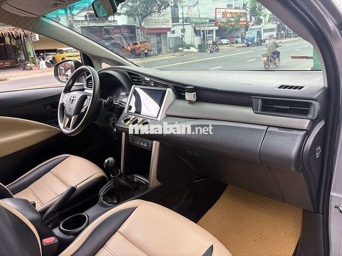 Toyota Innova 2019 2.0E - 109000 km