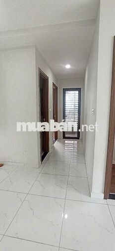 HOT 2PN trống có rèm, giá 5tr cọc 1 tháng ở ngay