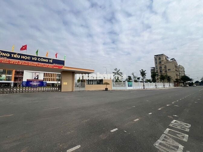 ĐẶC KHU THƯƠNG MẠI ĐỒNG NHÂN – HẢI BỐI– 3 OTO TRÁNH 80M² CHỈ 13.5 tỉ