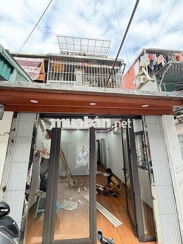 Bán nhà 449 Ngọc Lâm ngõ nông còn xót 42m2x 2N1W kinh doanh 3,7 Tỷ