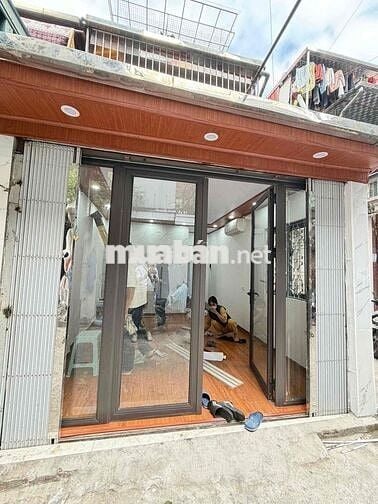 Bán nhà 449 Ngọc Lâm ngõ nông còn xót 42m2x 2N1W kinh doanh 3,7 Tỷ