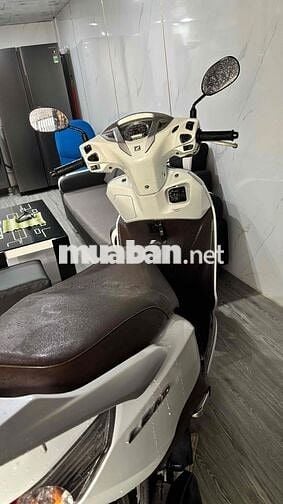 Honda Lead 2017 Trắng Xe zin...Nhanh gọn có fix