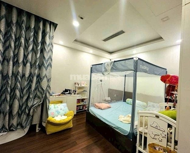 Kẹt tiền cần bán gấp căn nhà quận Thủ Đức SHR *Đường Đình Phong Phú