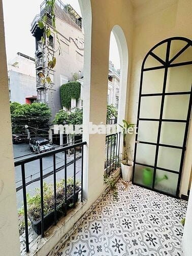 ✨ CĂN HỘ BAN CÔNG VINTAGE ĐẦY ĐỦ NỘI THẤT | GẦN VÒNG XOAY LĂNG CHA CẢ