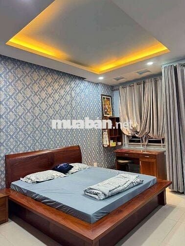 Nhà Mặt Tiền Kinh Doanh, 4 Tầng 4 PN, Gần ST Emart