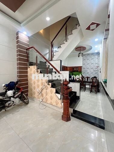 Bán nhà Hiệp Bình Chánh- 52m2- HXH- 4tầng- 4PN- Gần Gigamall.