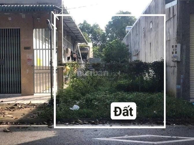 Bán đất , đường số 61, khu tái định cư Phú Chánh,  p. Phú Tân, 