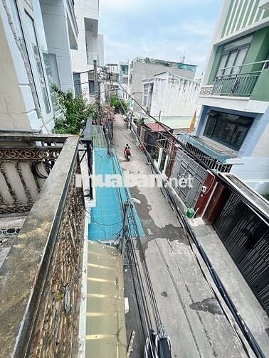 Bán nhà Hiệp Bình Chánh- 52m2- HXH- 4tầng- 4PN- Gần Gigamall.