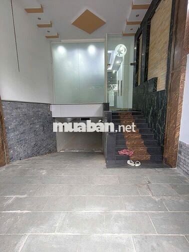 Cho thuê nhà Hầm 4 lầu ngay Mặt tiền đường Đô thị Areco Thủ Đức